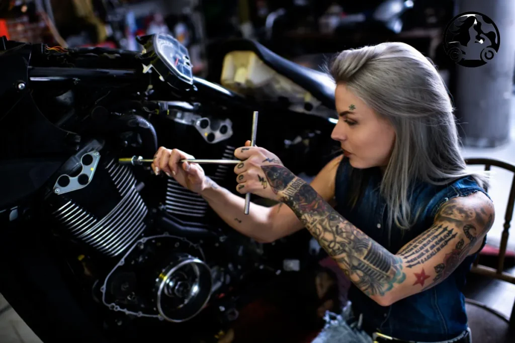 O futuro promissor das mulheres na mecânica de motocicletas